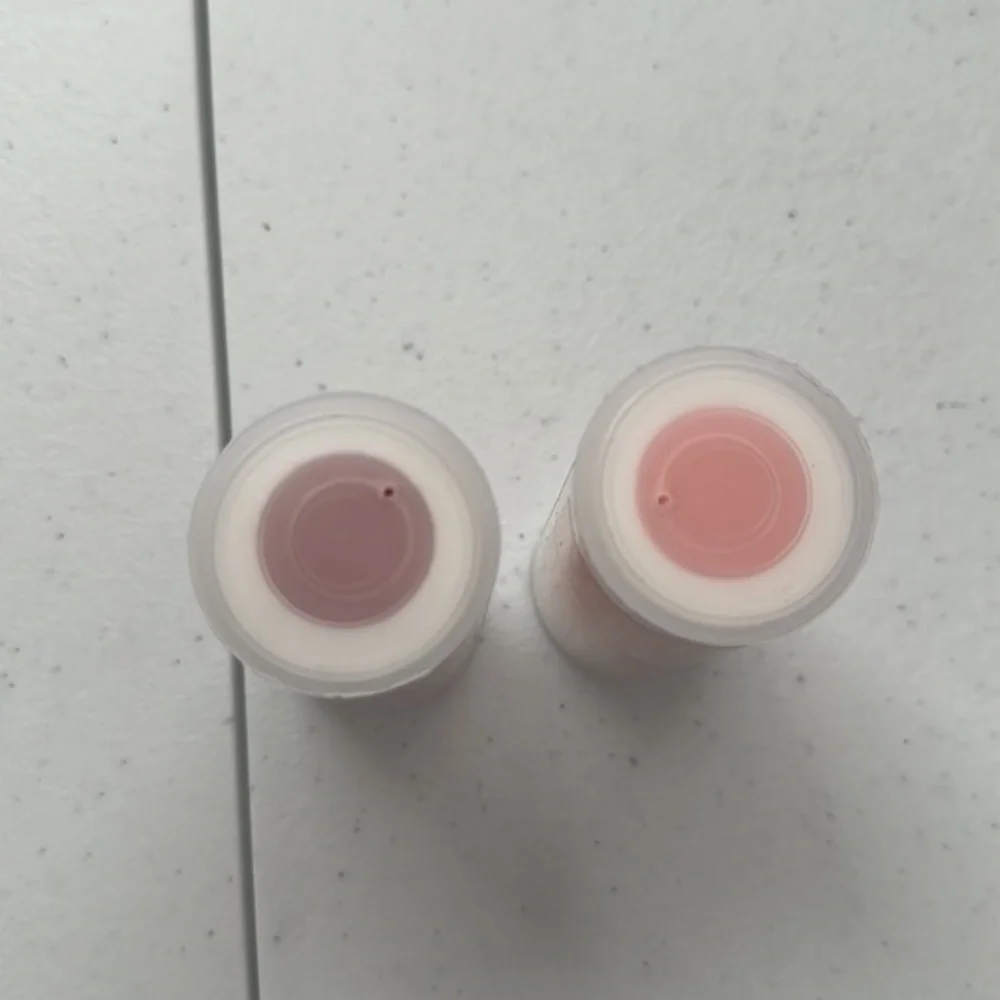 NEW‎ 2 Lapcos Kiss-Full Lipsticks